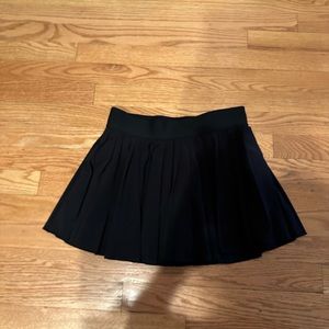 Aritzia TNA Tennis Skirt